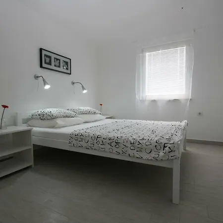 Apartmani Popovic Nin Exterior photo